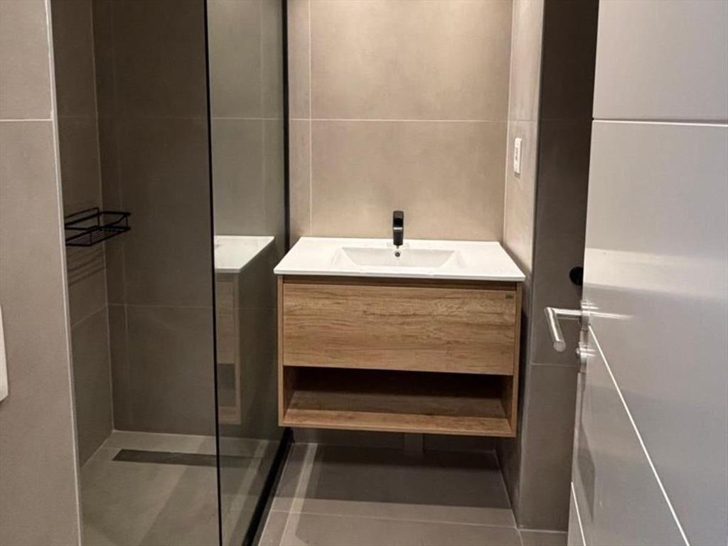 Venta apartamento 2 dormitorios 2 baños y parrillero Avenid