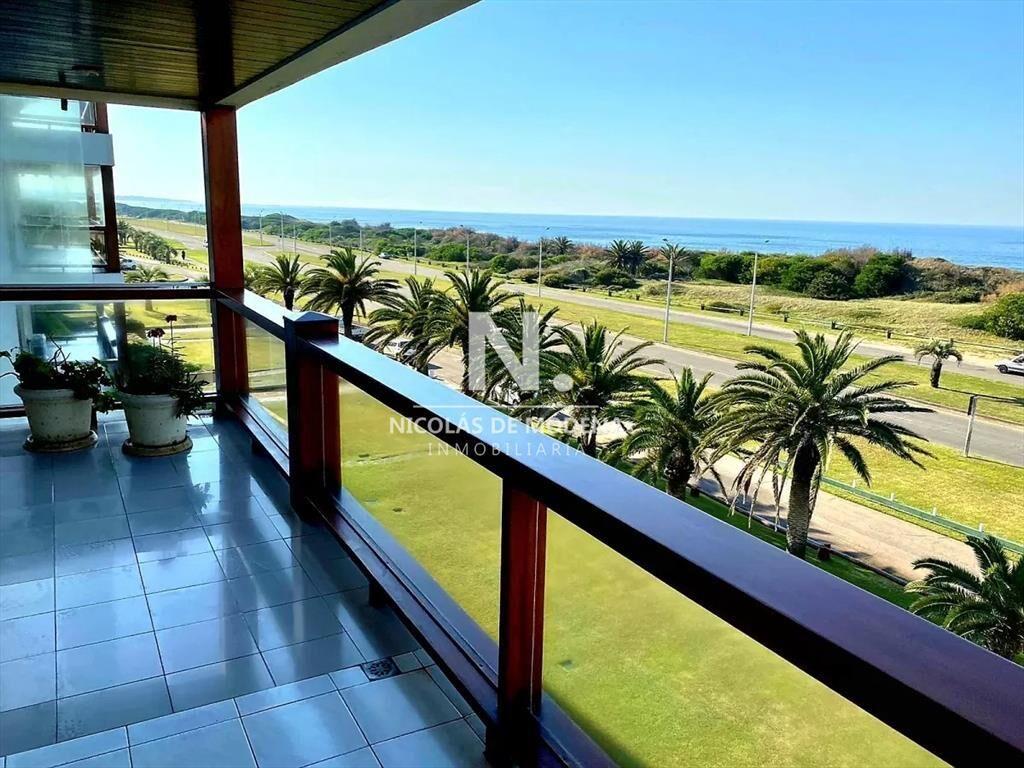 Elegante departamento ubicado en  Sea House en de
