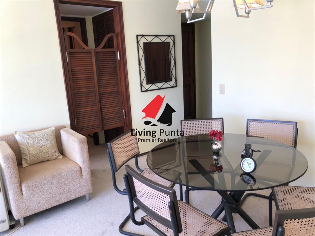 Apartamento en Brava, 2 dormitorios *