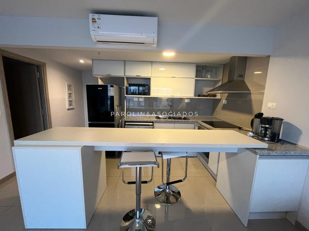 Apartamento en venta de 1 dormitorio y medio en