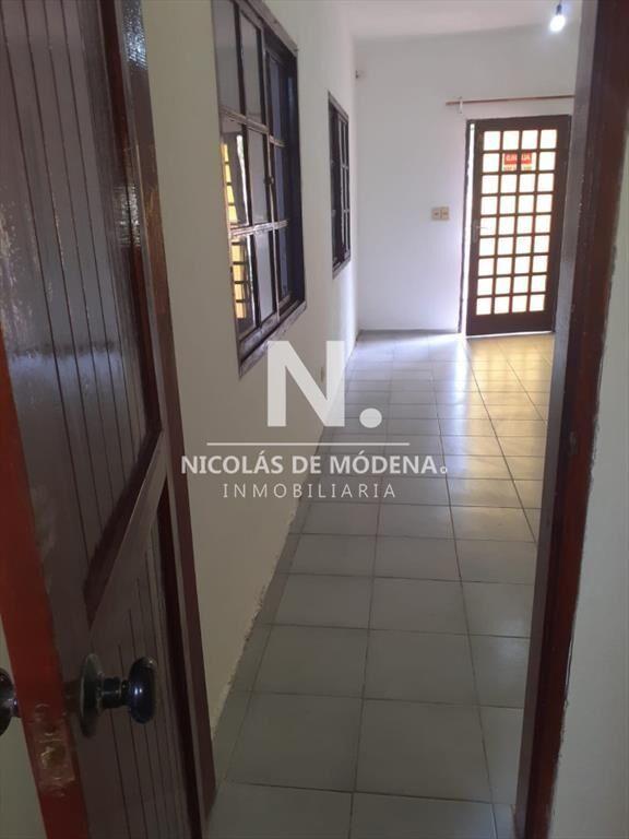 Casa en Maldonado: 4 Dormitorios, 3 Baños.