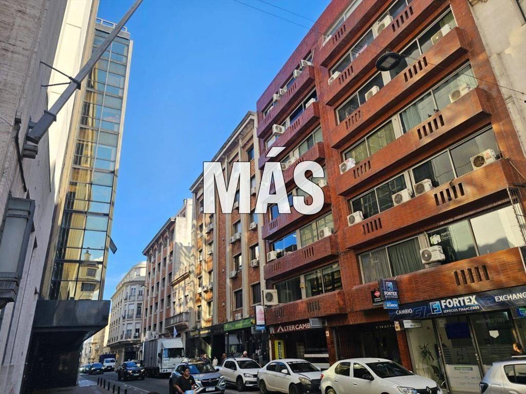 Oficina Venta Ciudad Vieja Montevideo iMas.uy L *...