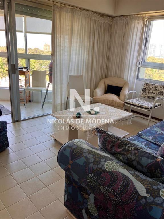 Vende hermoso depto de 3 dormitorios con vista,