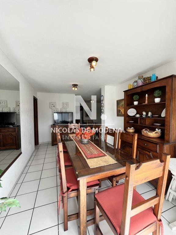 Oportunidad ! Vende apartamento de 3 dormitorios