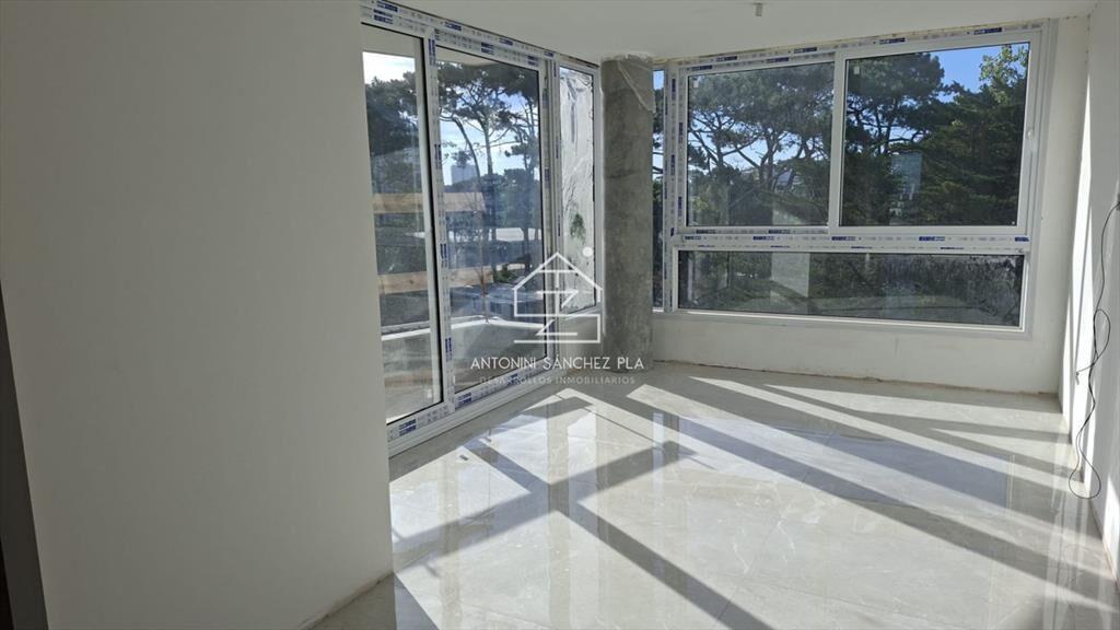 APARTAMENTO A ENTRENAR 3 DORMITORIOS