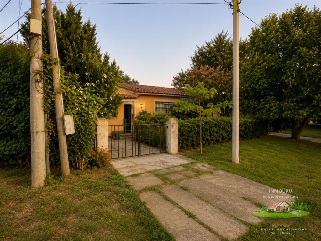 Se Vende Hermosa Casa en Barros Blancos