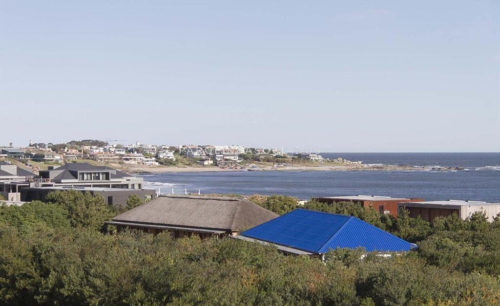 CASA DE 4 DORMITORIOS EN LA JUANITA, JOSE IGNACIO