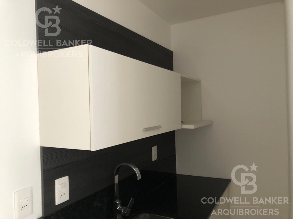 Venta oficina con renta en Pocitos Nuevo - 305