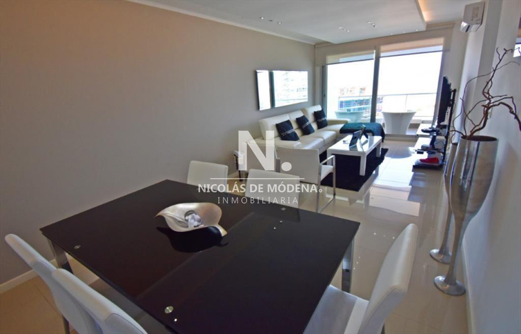 Vende apartamento de 2 dormitorios en Brava Punta