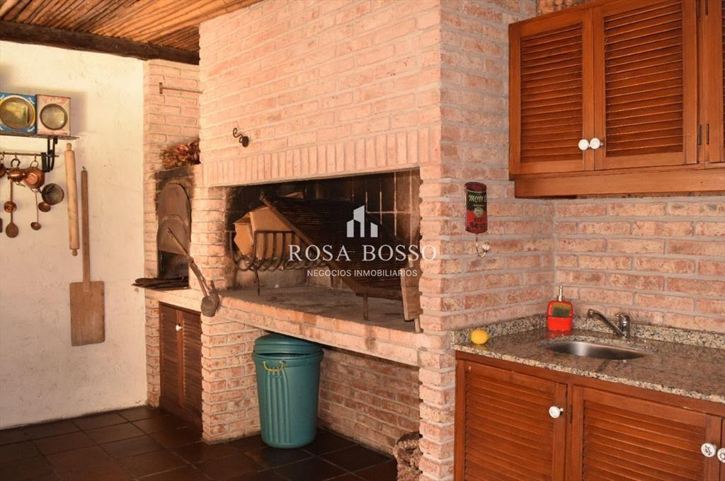 Casa en Pinares, 4 dormitorios *