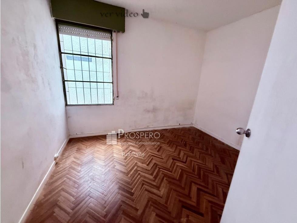 2329/P/2 venta casa tipo apto 2 dorm pocitos garaje patio