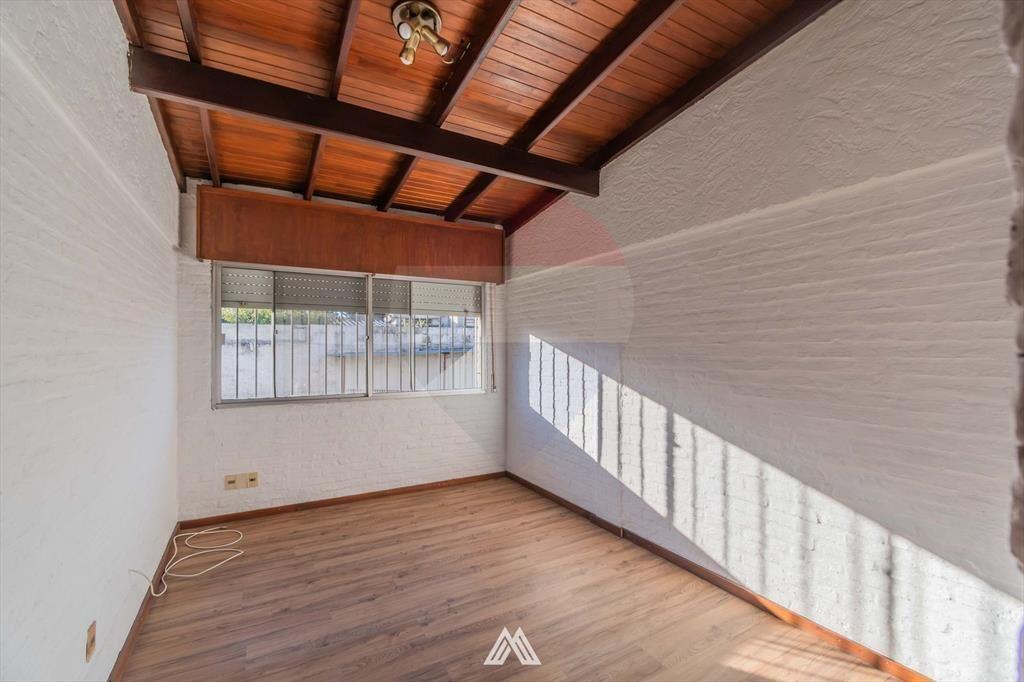 Vendo Casa en Punta Gorda 4 dormitorios Cochera