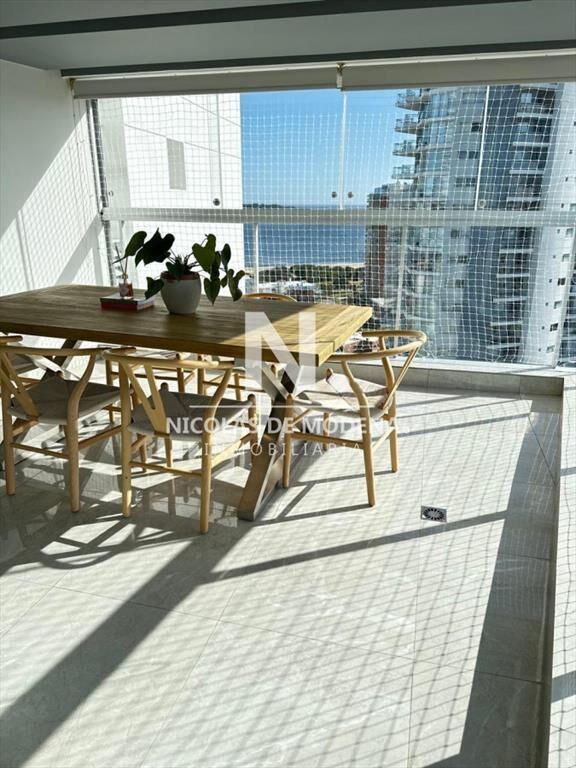 EDIFICIO MIAMI BOULEVARD II, UNIDAD LATERAL EN 2