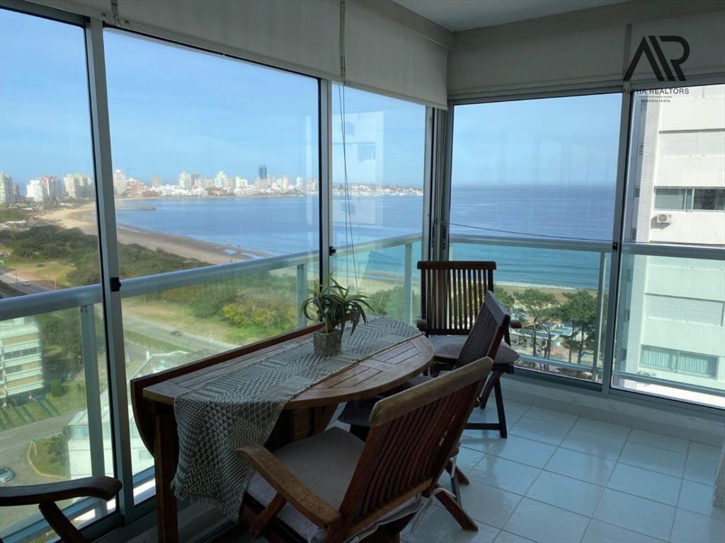 Apartamento en venta c/ cochera en Playa Mansa