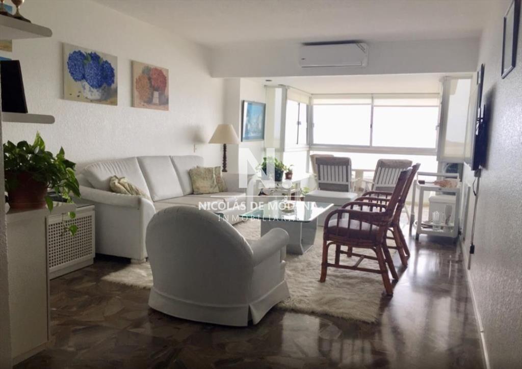 hermoso departamento en torre Malecón ,