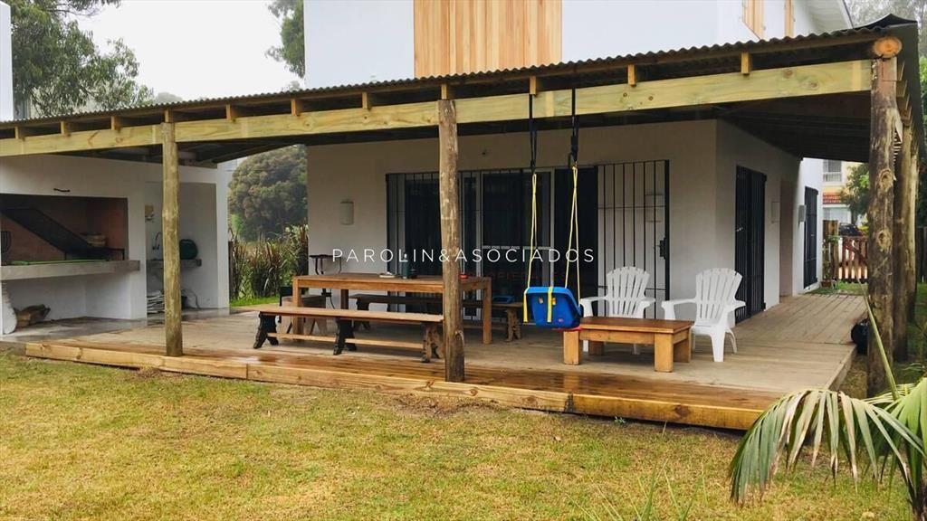 Casa en venta de 3 dormitorios en La Barra, Punta