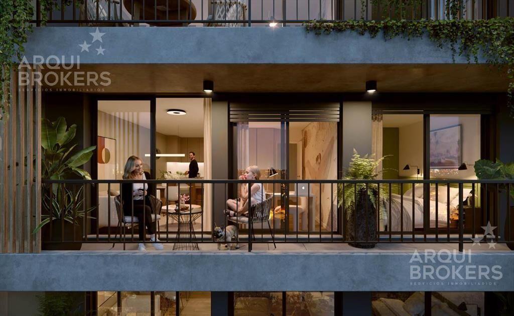 Apartamento penthouse de dos dormitorios en venta en Tres C