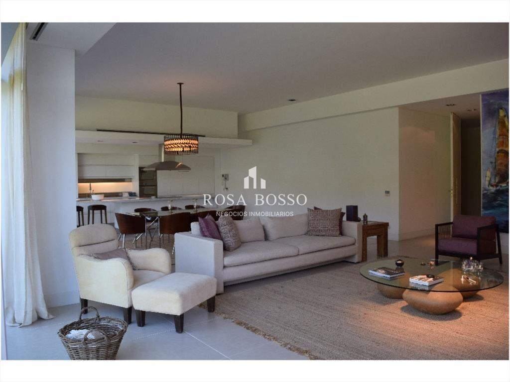 Apartamento en la Brava para la venta.