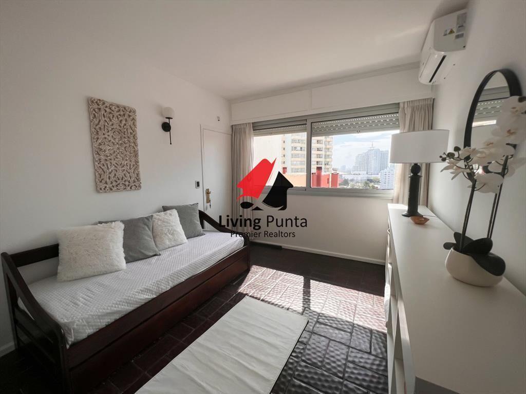 Alquiler apartamento 1 dormitorio y medio en del