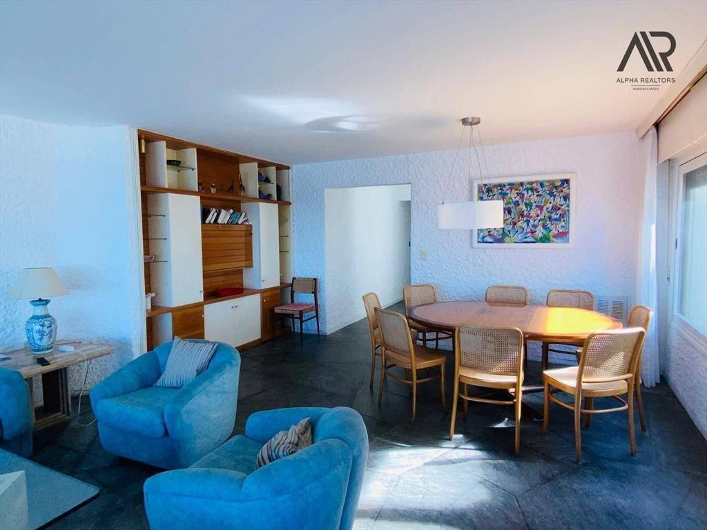 Apartamento en venta c/ cochera en Península