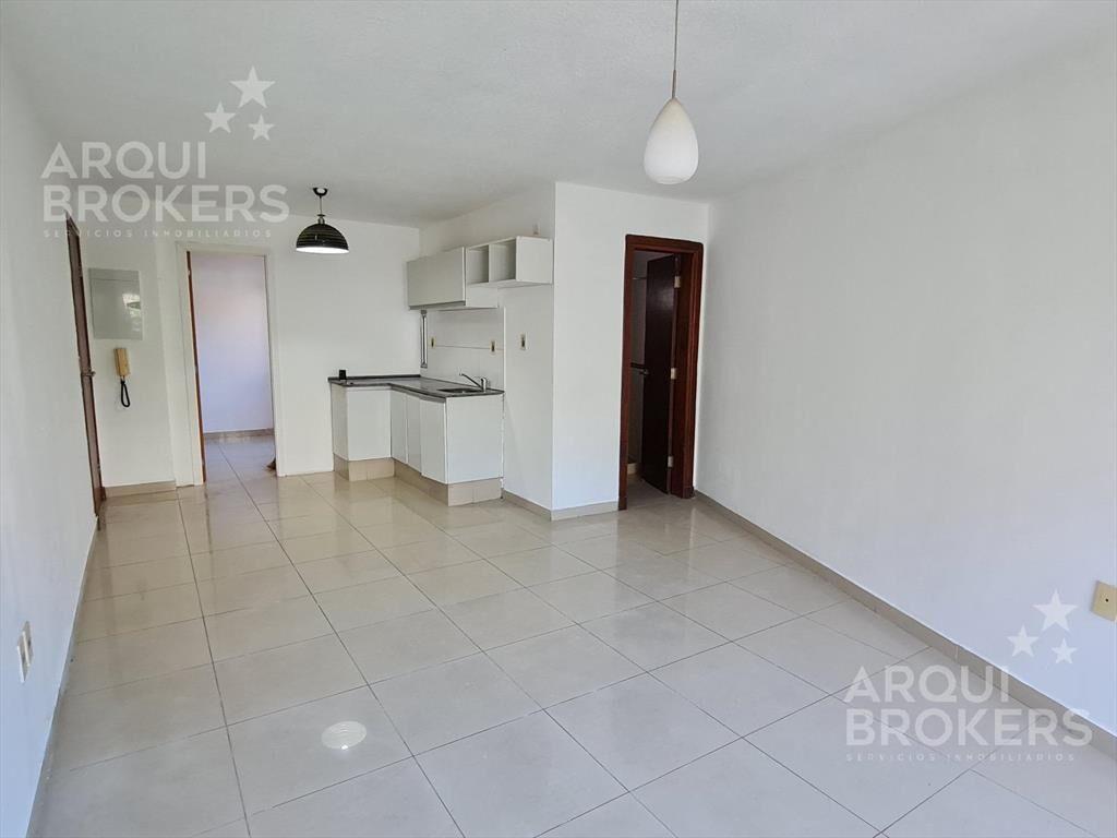 Apartamento de un dormitorio en venta en Parque Rodó