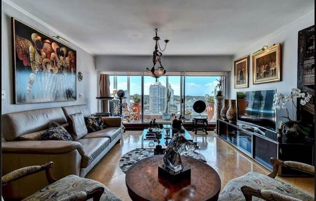EXEPCIONAL PENT-HOUSE EN OCEAN TOWER
