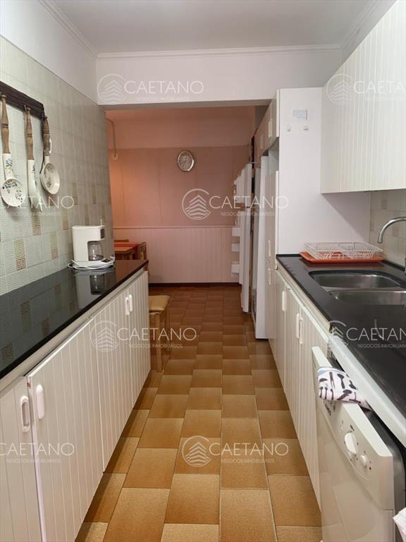 Apartamento en Mansa 3 dormitorios y dependencia,