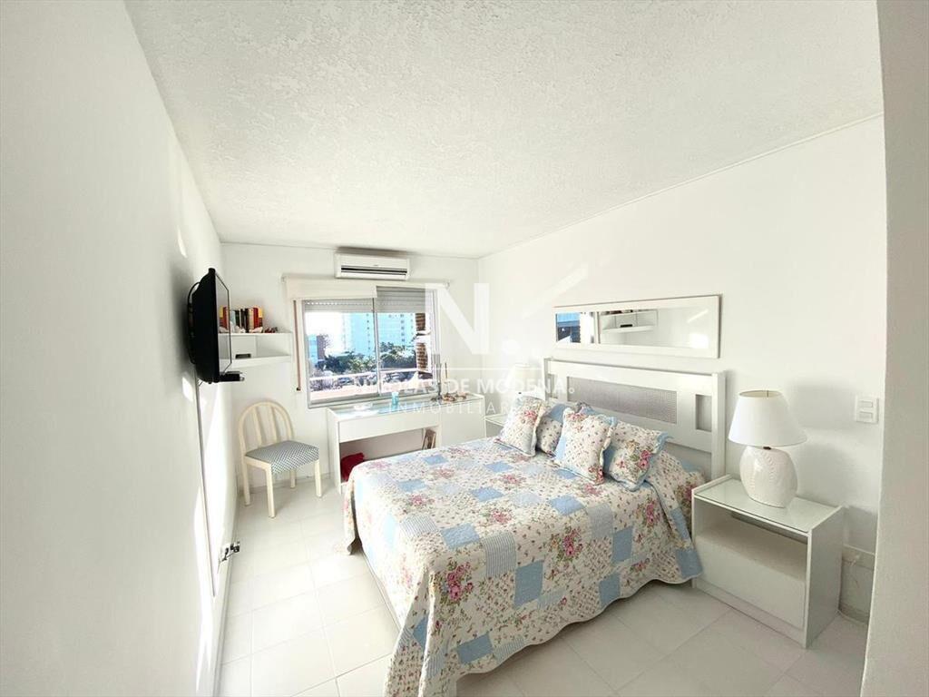 Vende apartamento en Brava- Punta del Este de 2