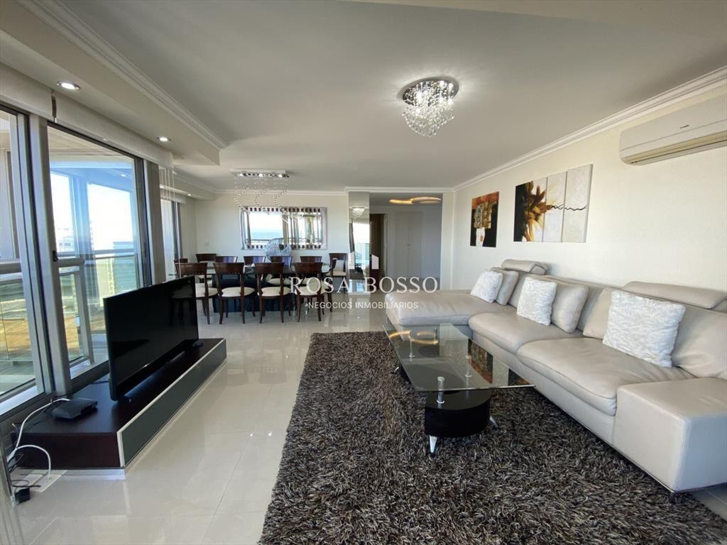 Apartamento 4 dormitorios  Garaje  vista Playa