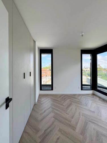 Apartamento De 2 Dormitorios En Alquiler - Costanera Villag
