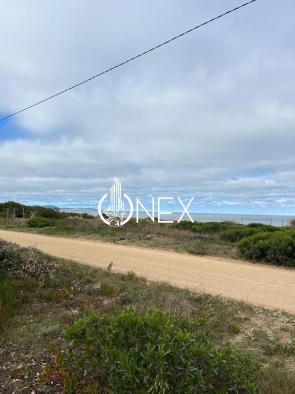 Venta terreno en Balneario Argentino. Primera de