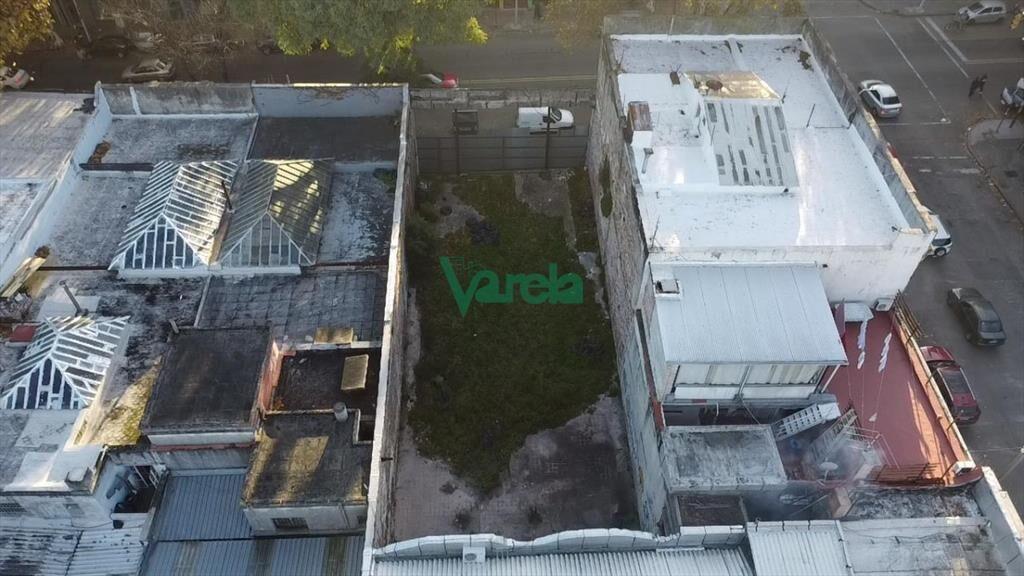 Venta terreno General Flores ideal edificio local