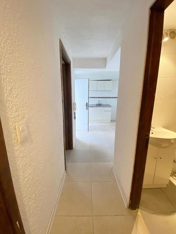 Venta de Apartamento dos dormitorios Aguada - Con renta 7%