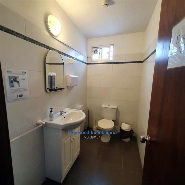 Venta local de 580m2 en Sayago