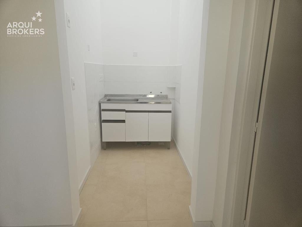 Apartamento monoambiente en venta con renta en Carrasco Nor
