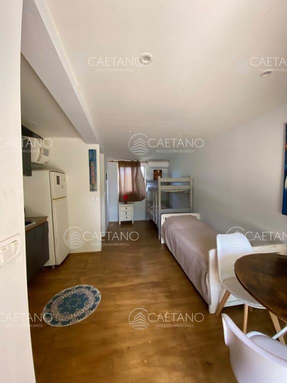 Casa tipo monoambiente en planta baja