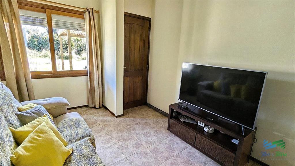 Venta de casa de 2 dormitorios, un baÃ±o en La El