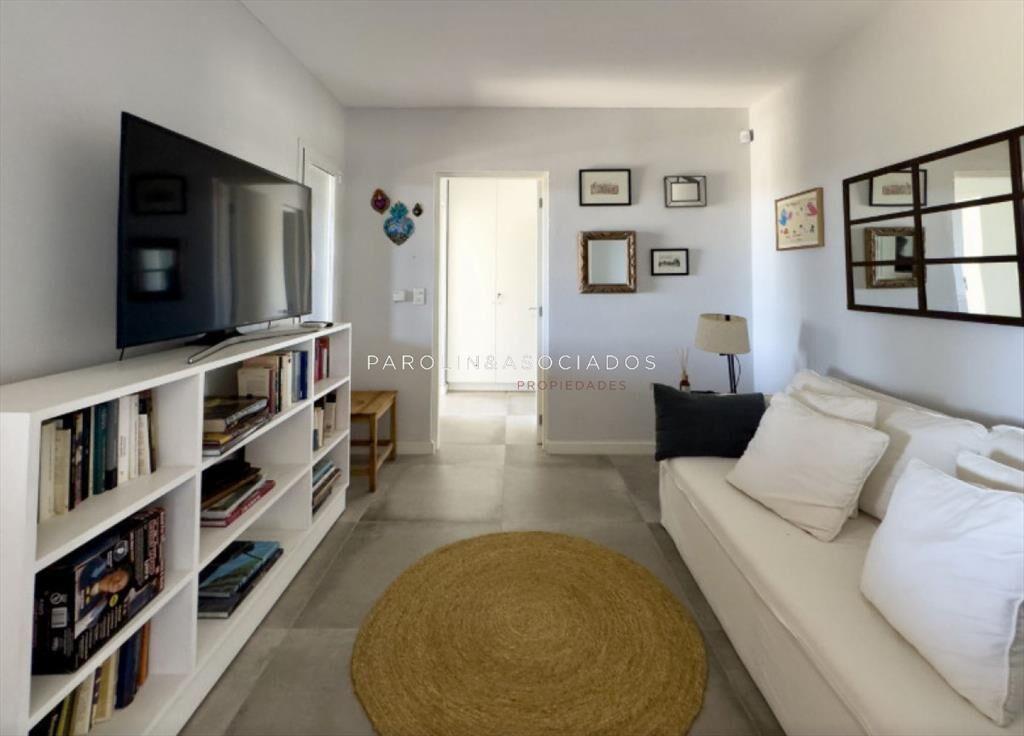 Casa en Venta de 4 Dormitorios en Pueblo Mio ,