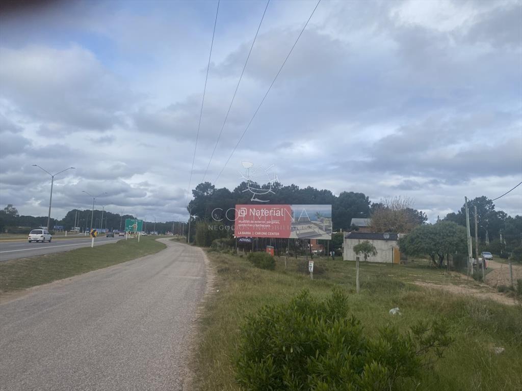 Terreno en esquina en Tio Tom
