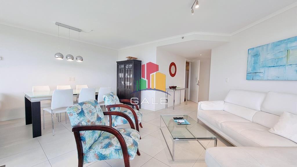 Apartamento en piso Alto en Torre Ocean Drive, 3