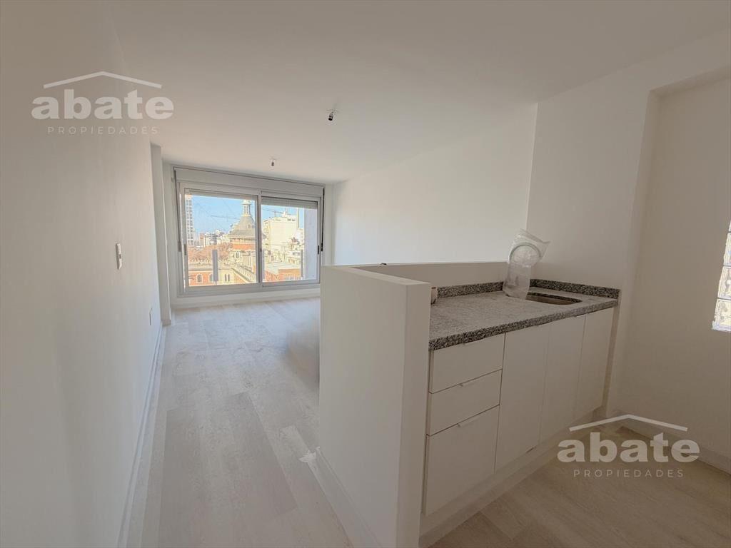Alquiler apartamento 1 dormitorio en piso alto con opción a