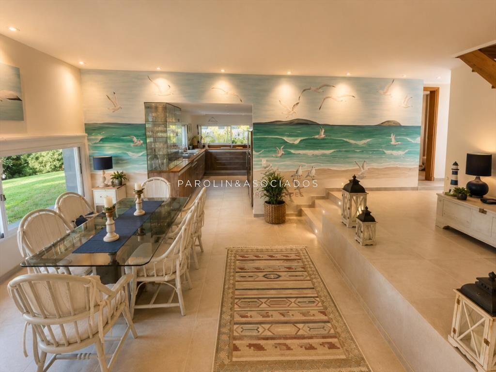 Casa en Golf - Punta del Este a pasos del mar