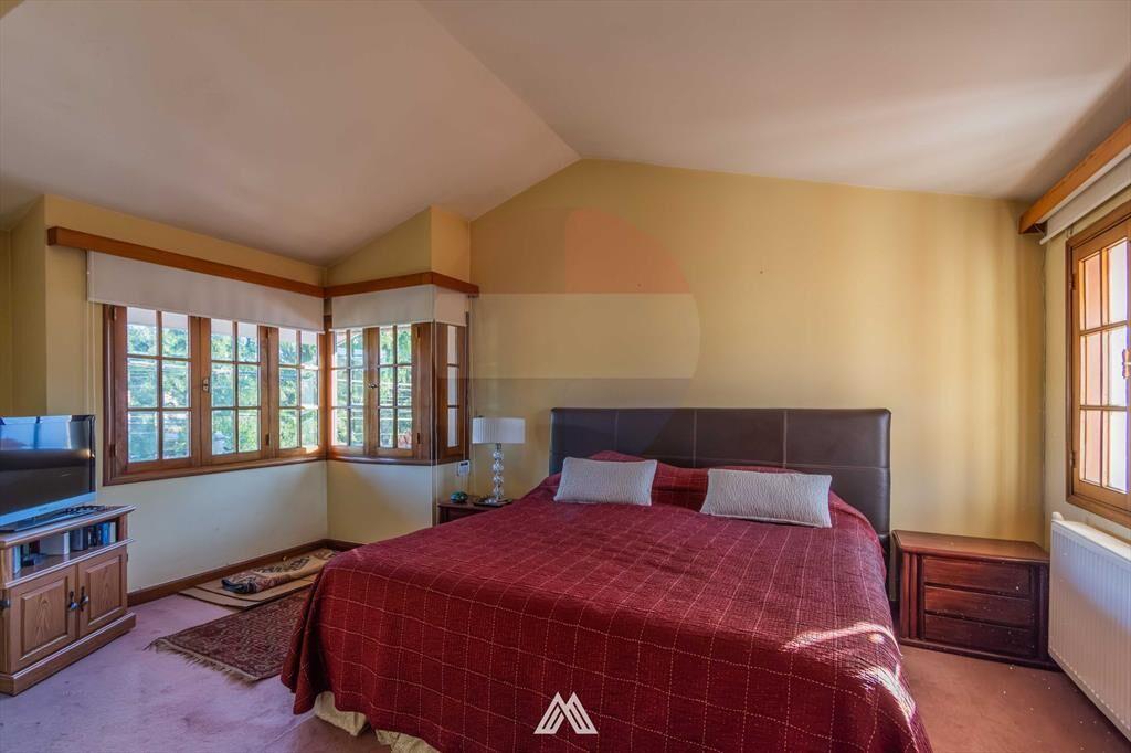 VENTA CASA PUNTA GORDA 4 DORMITORIOS + SERVICIO