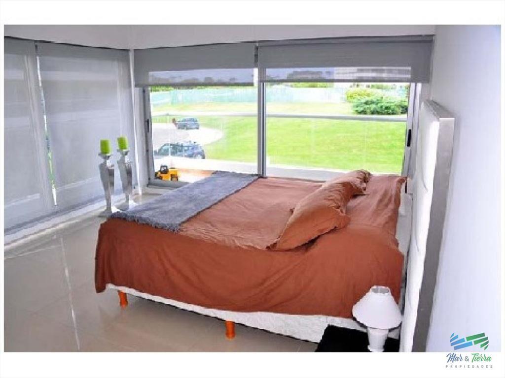 Vendo apartamento 3 dormitorios, primera línea