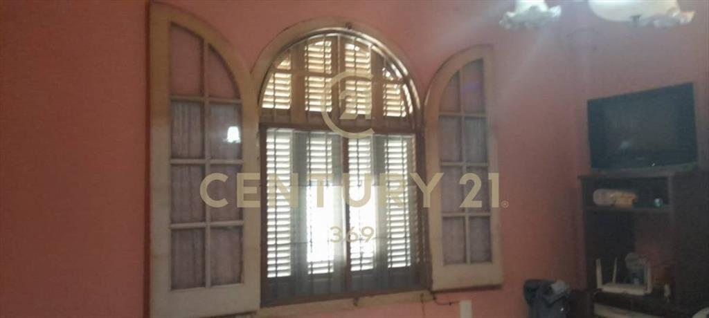 Venta/Casa/Maroñas/4 Dormitorios/Garaje/ Estufa/ A Refacc...