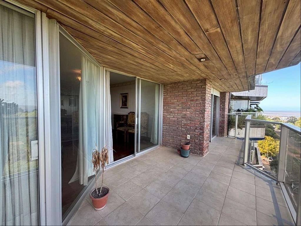 Golf Venta Apartamento 2 dormitorios terrazas vista garaje