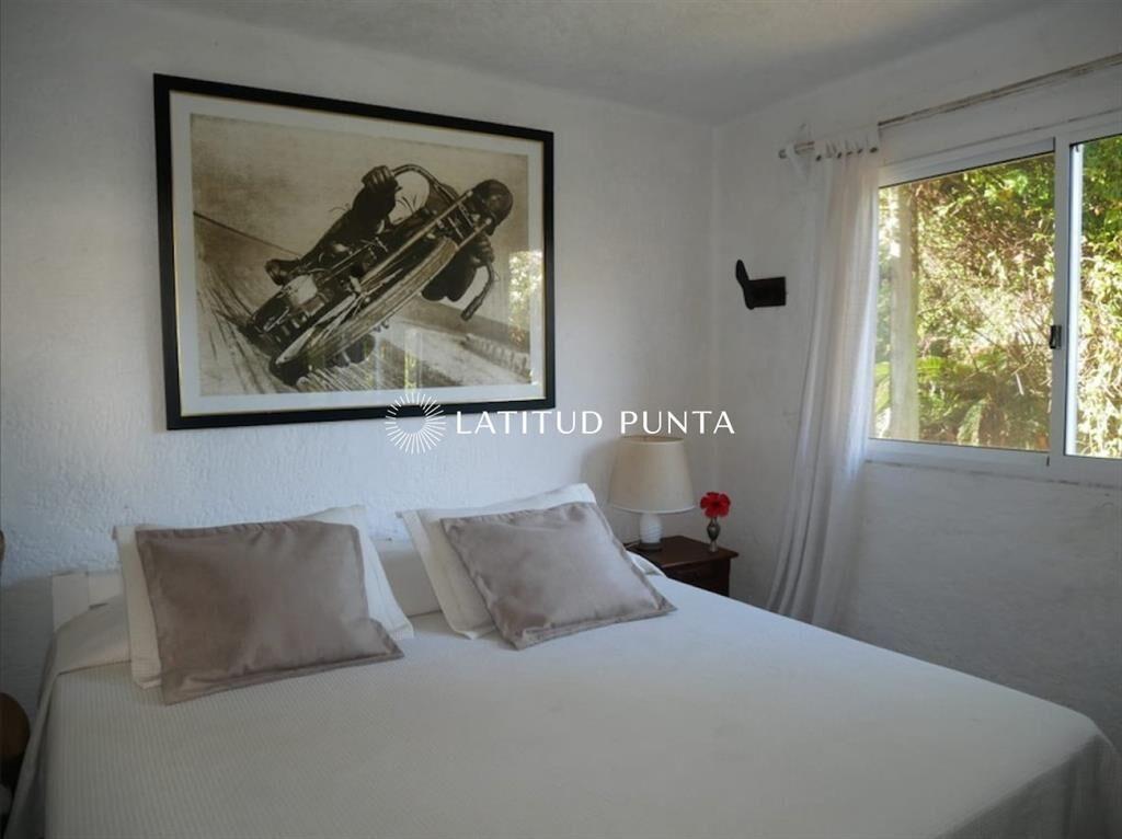 Casa 5 dormitorios próximo al mar. La Barra