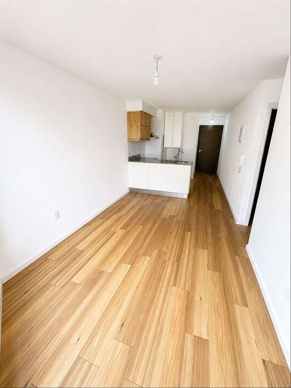 1 DORMITORIO AL FRENTE EN ALQUILER CORDÓN SUR