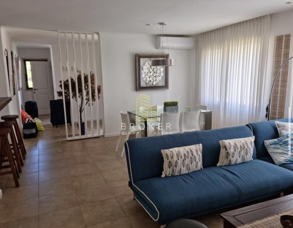 Casa 2 dormitorios barrio privado, Pinares. Punta