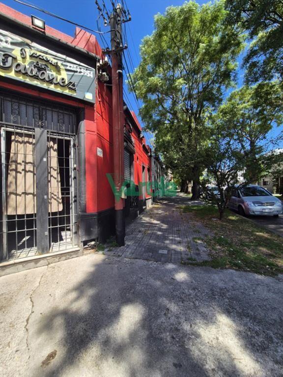 Venta un padron, una casa y dos locales Atahualpa